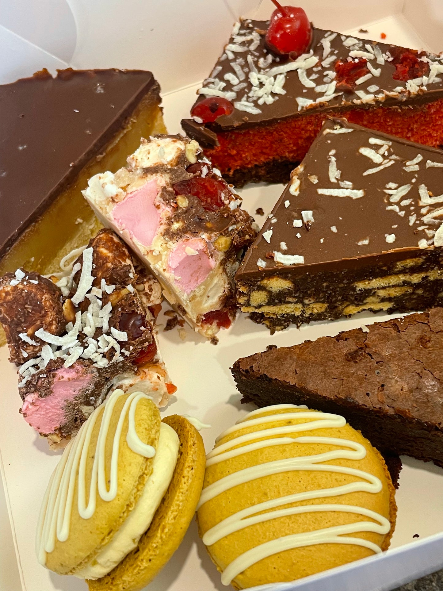 DESSERT BOX - PRE ORDER NOW