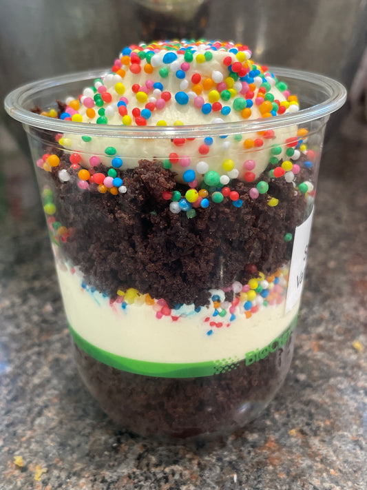 1x Single Serve Chocolate Cake Cup