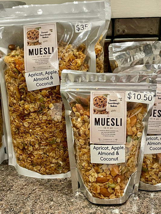 Apricot, Apple, Almond & Coconut Muesli