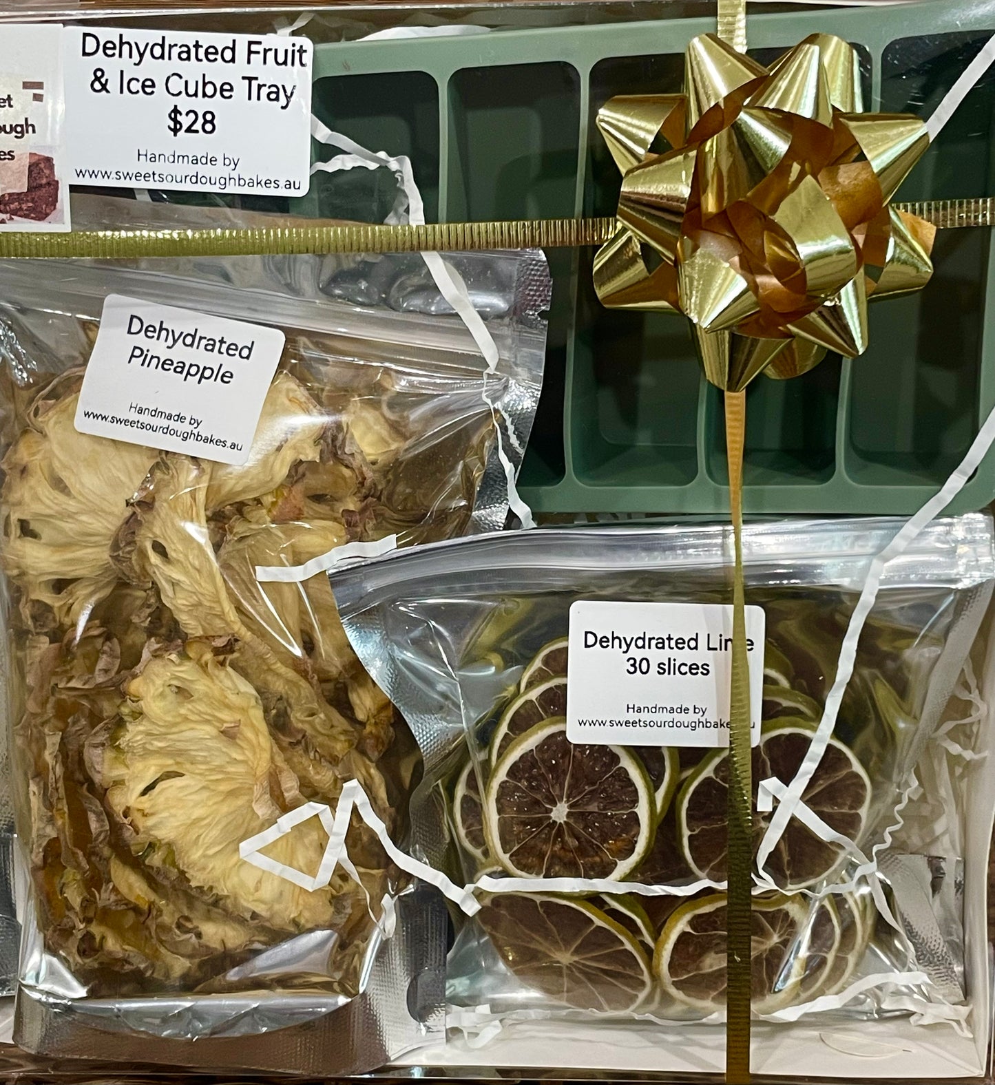 Dehydrated Fruit & Ice Cube Tray Gift