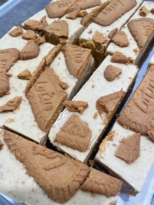 Biscoff Millionaires Slice