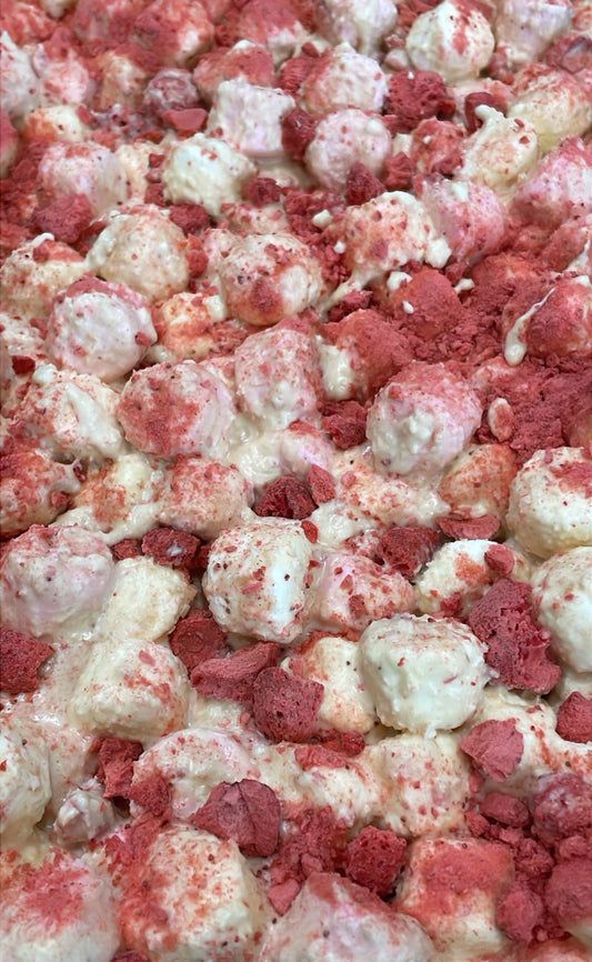 Farmer’s Market Gluten Friendly White Chocolate, Freeze Dried Strawberry & Toasted Coconut Rocky Road